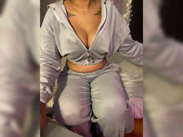 Lollypopp505 webcam