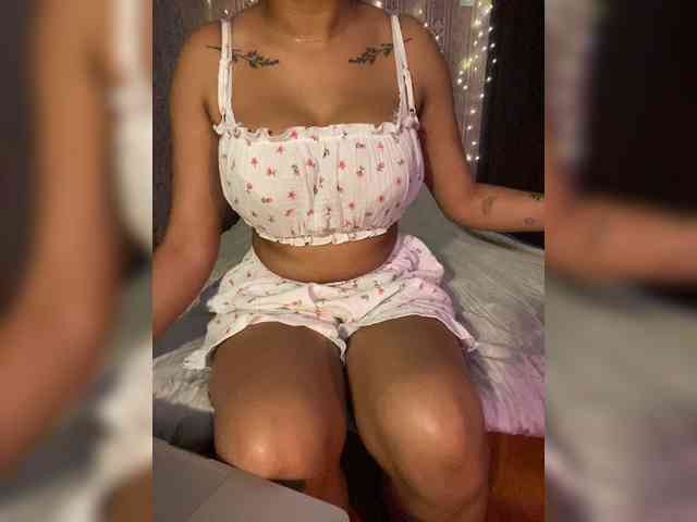 Lollypopp505 webcam