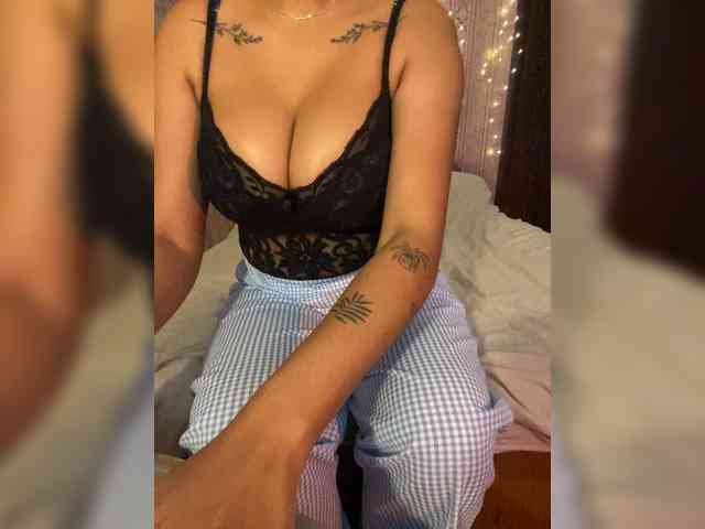 Lollypopp505 webcam