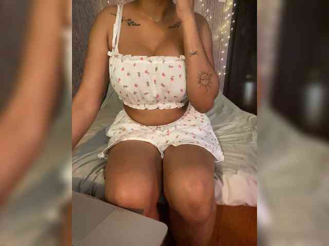 Lollypopp505 webcam