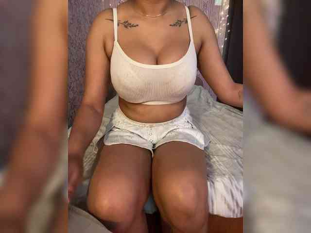 Lollypopp505 webcam