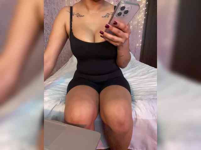 Lollypopp505 webcam