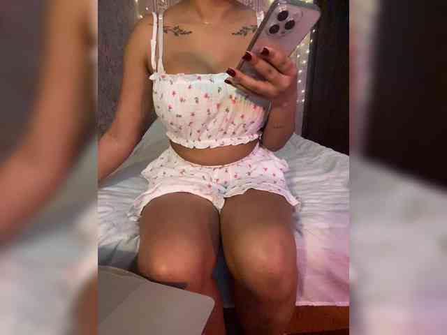 Lollypopp505 webcam