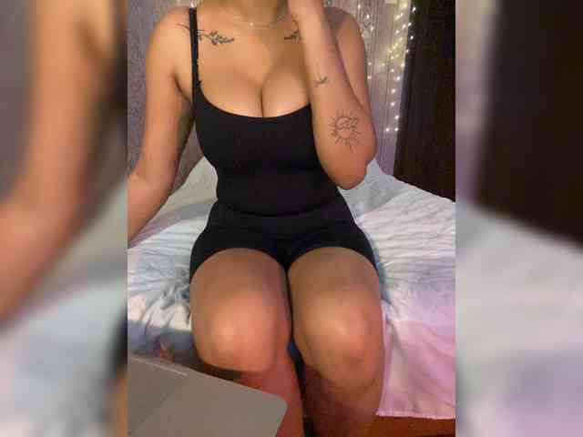 Lollypopp505 webcam