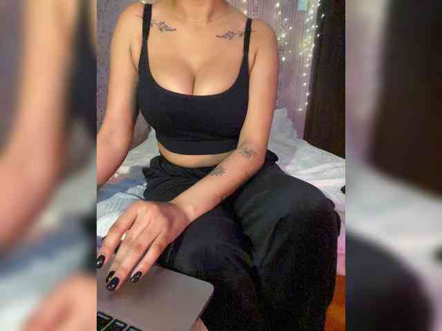 Lollypopp505 webcam