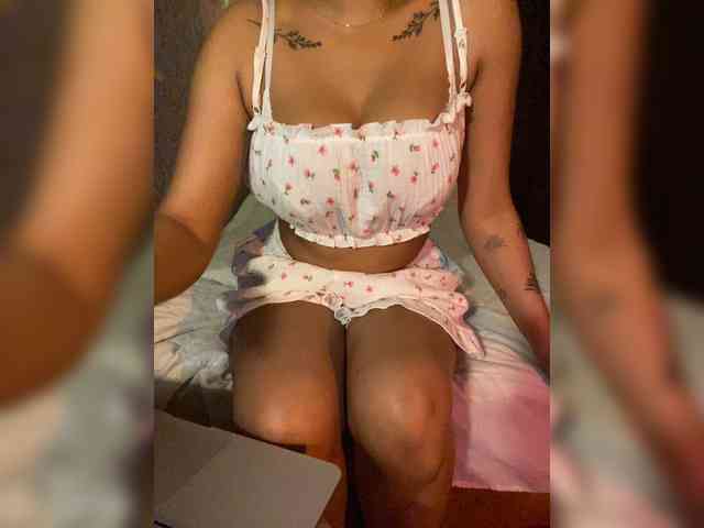 Lollypopp505 webcam