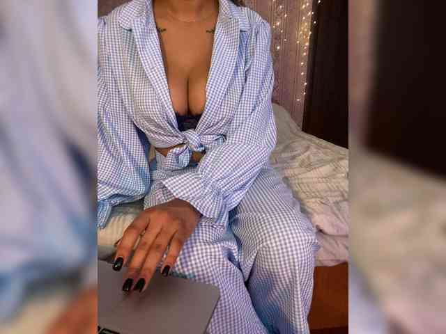 Lollypopp505 webcam