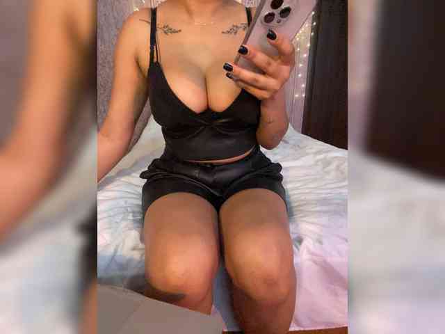 Lollypopp505 webcam