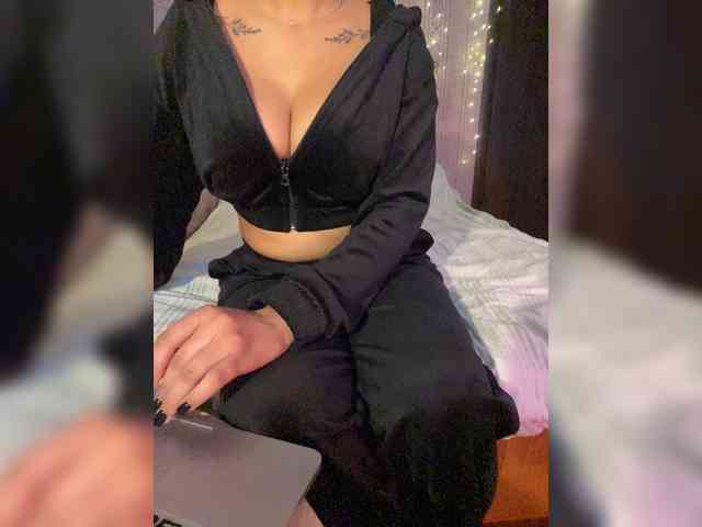 Lollypopp505 webcam