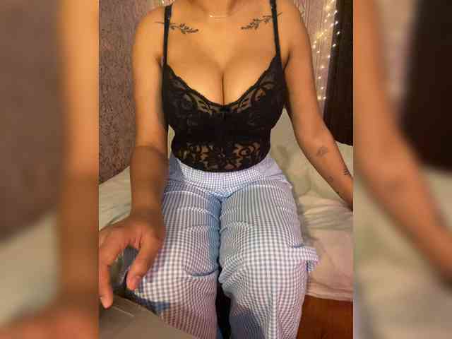 Lollypopp505 webcam
