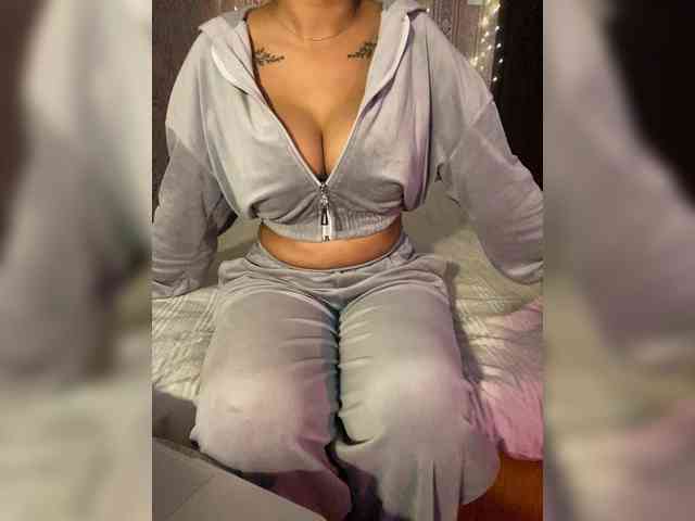 Lollypopp505 webcam