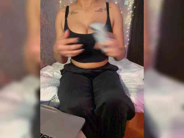 Lollypopp505 webcam