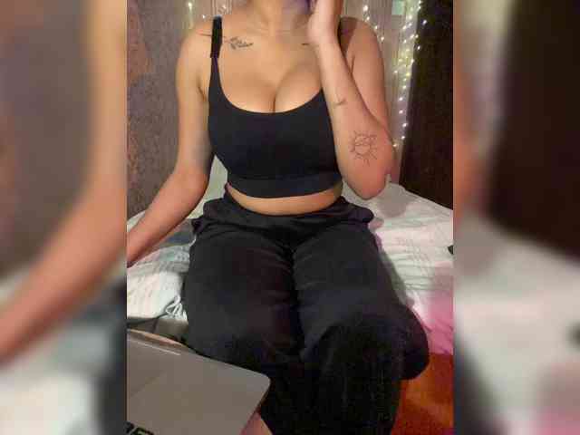 Lollypopp505 webcam