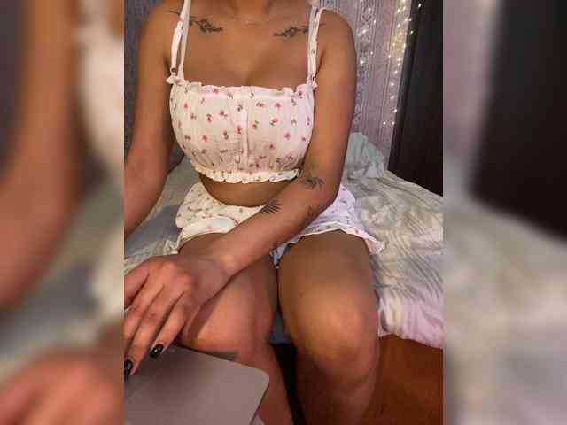 Lollypopp505 webcam