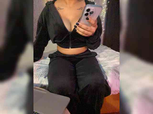 Lollypopp505 webcam
