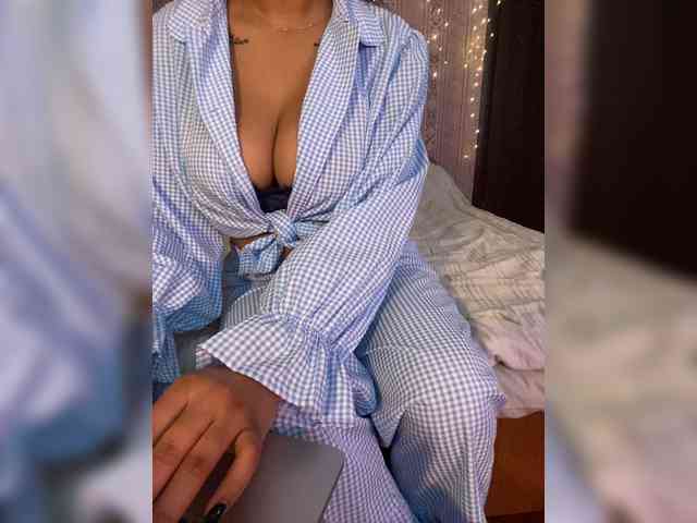 Lollypopp505 webcam