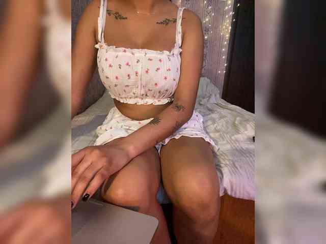Lollypopp505 webcam