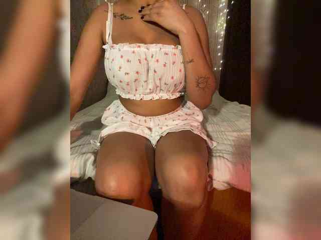 Lollypopp505 webcam