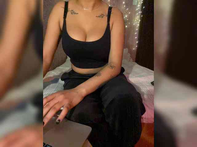 Lollypopp505 webcam
