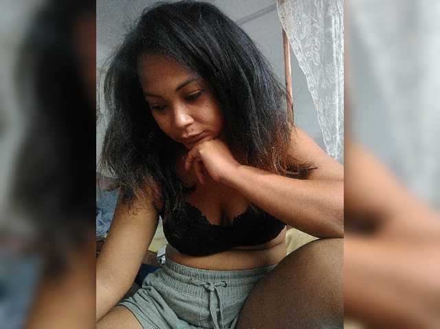 Pisouna live cam on BongaCams