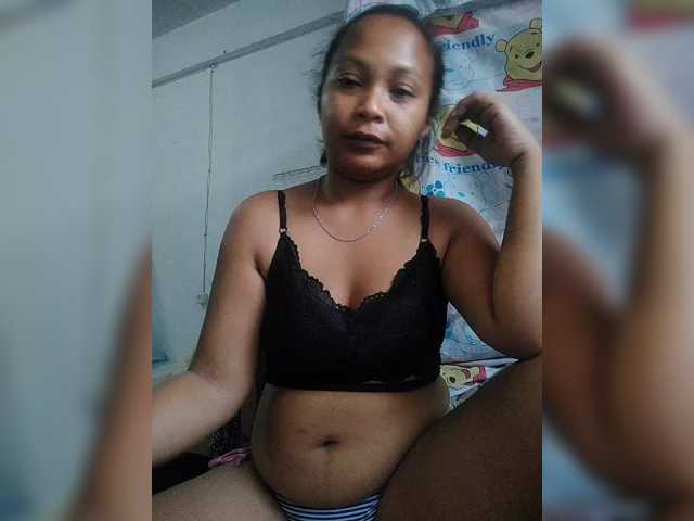 Pisouna live cam on BongaCams