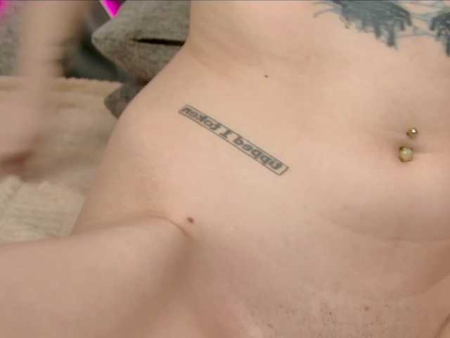 Monasteela live cam on BongaCams