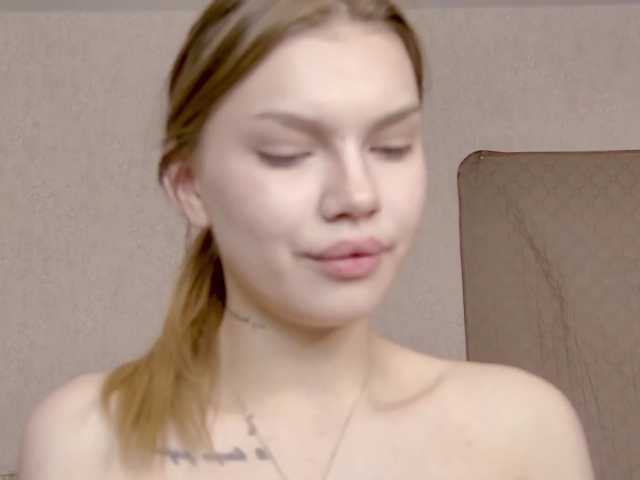 Monasteela live cam on BongaCams