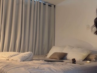 MiiaVega Porn Show
