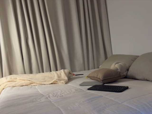 MiiaVega's BongaCams show and profile