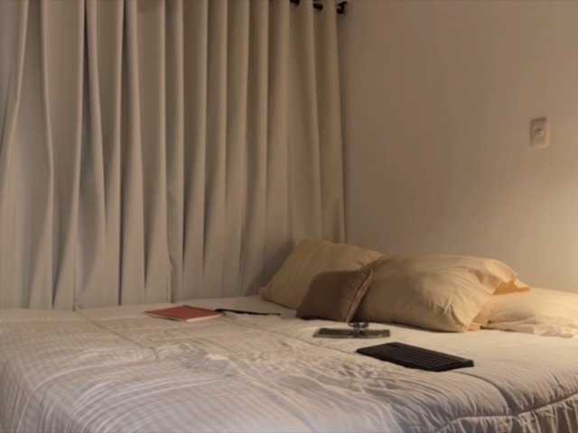 MiiaVega live webcam show