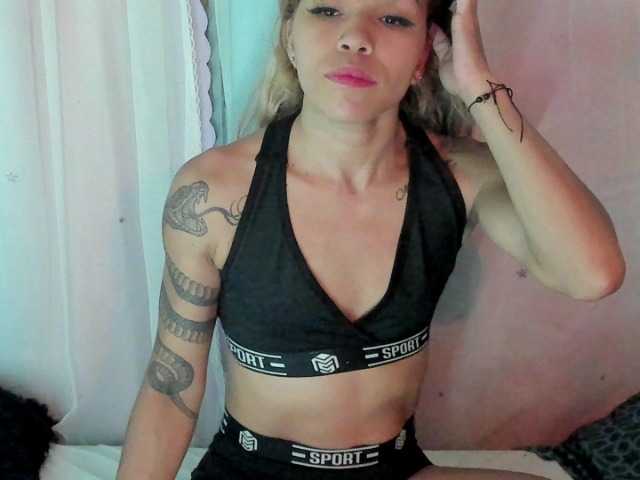 lannalee live cam on BongaCams