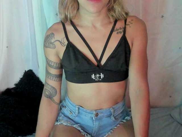 lannalee live cam on BongaCams