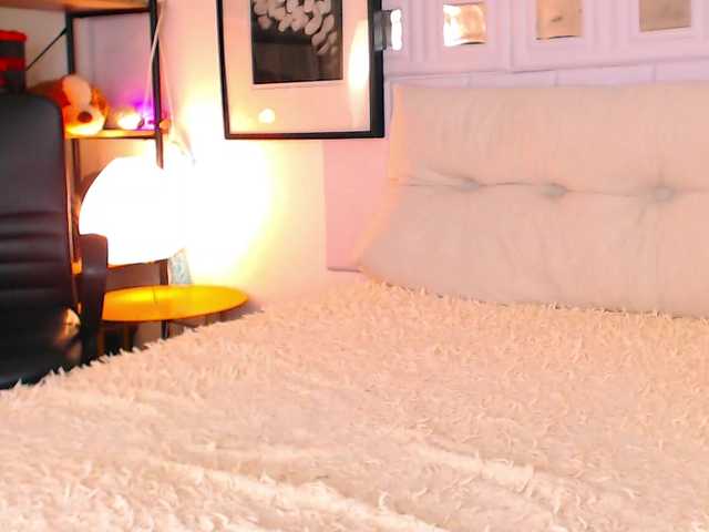 Alexandrawoow live cam on BongaCams