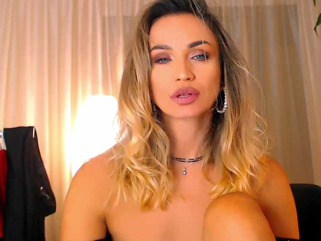 Sex chat gratuit in direct cu Alexandrawoow pe BongaCams