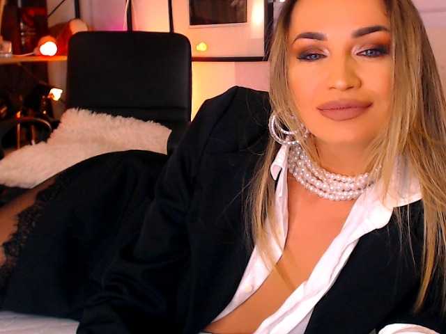 Alexandrawoow live cam on BongaCams