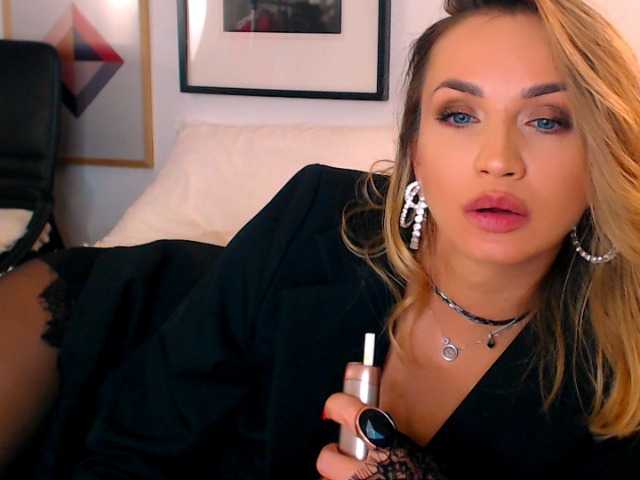 Sex chat gratuit in direct cu Alexandrawoow pe BongaCams
