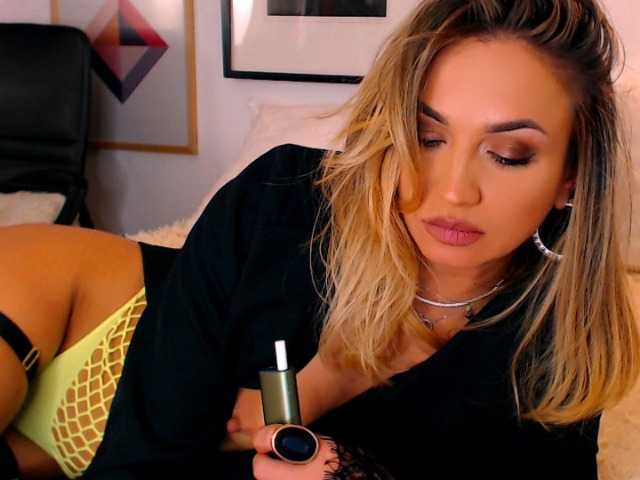 Sex chat gratuit in direct cu Alexandrawoow pe BongaCams