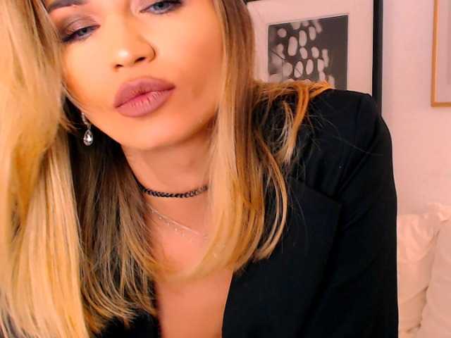 Sex chat gratuit in direct cu Alexandrawoow pe BongaCams