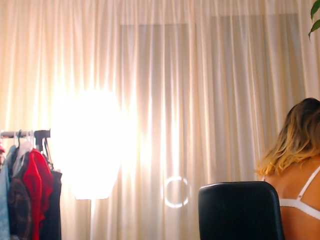 alexandrawoow cam belle