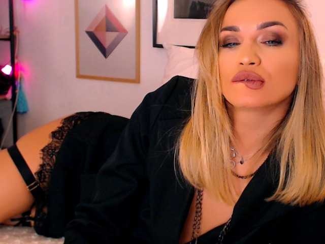 Sex chat gratuit in direct cu Alexandrawoow pe BongaCams