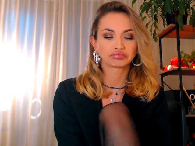 Sex chat gratuit in direct cu Alexandrawoow pe BongaCams