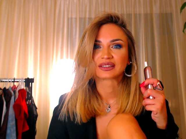 Sex chat gratuit in direct cu Alexandrawoow pe BongaCams