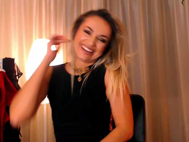Alexandrawoow live cam on BongaCams