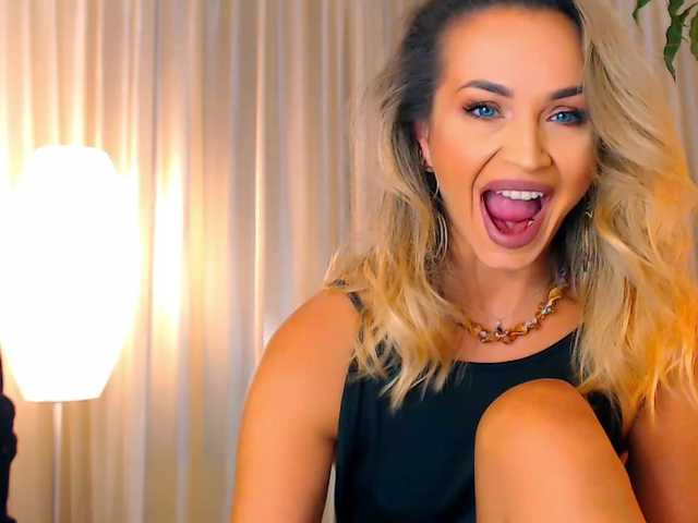 alexandrawoow online