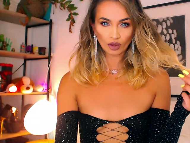 Alexandrawoow live cam on BongaCams