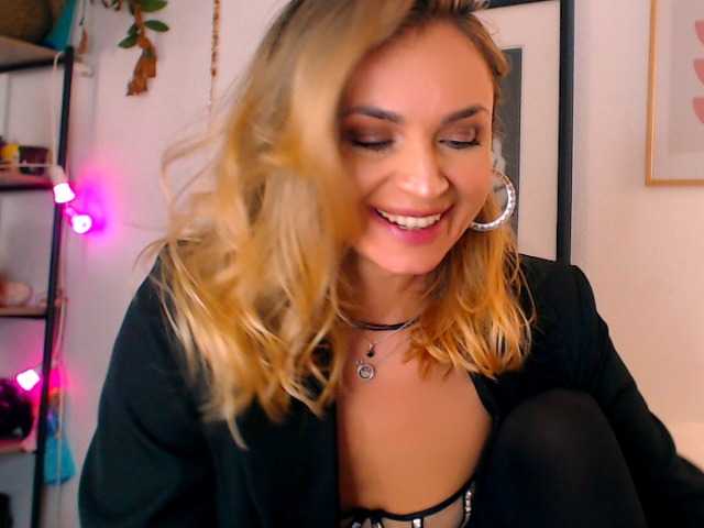 Sex chat gratuit in direct cu Alexandrawoow pe BongaCams