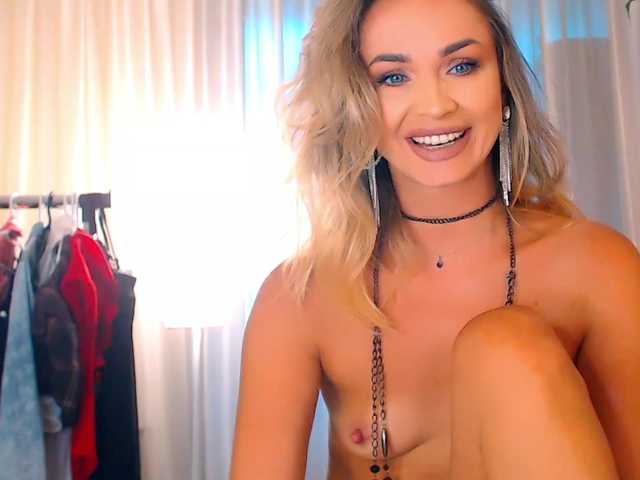 Sex chat gratuit in direct cu Alexandrawoow pe BongaCams