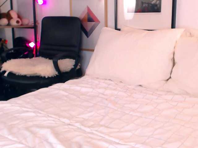 Sex chat gratuit in direct cu Alexandrawoow pe BongaCams