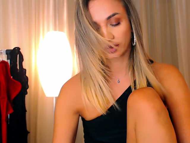 Sex chat gratuit in direct cu Alexandrawoow pe BongaCams