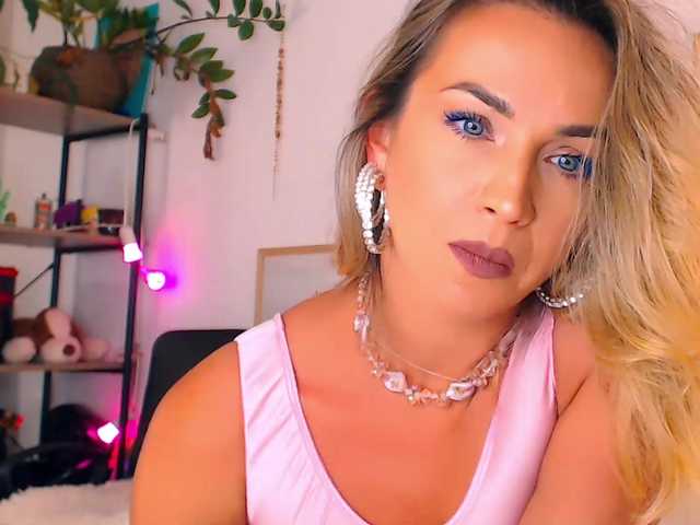 Alexandrawoow live cam on BongaCams